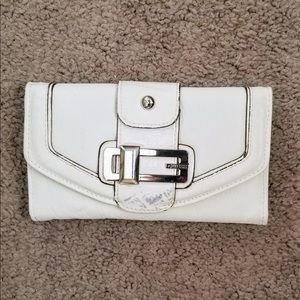 Guess Wallet